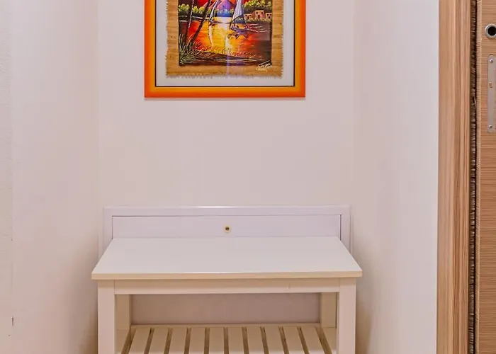 Wonderful Frescoed מנאג'יו
